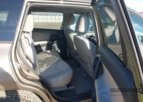 2012 Toyota Rav4 z USA, uszkodzony, nr VIN 2T3ZF4DV2CW133362